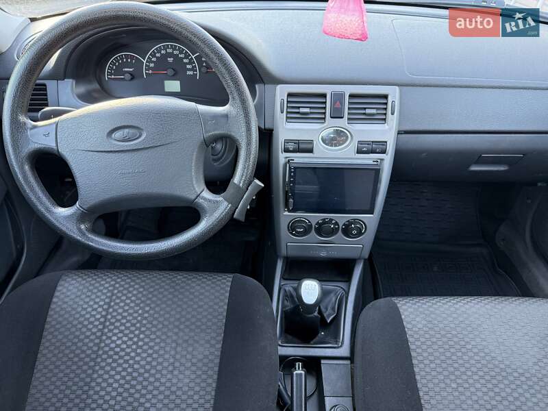 Седан ВАЗ / Lada 2170 Priora 2011 в Запорожье