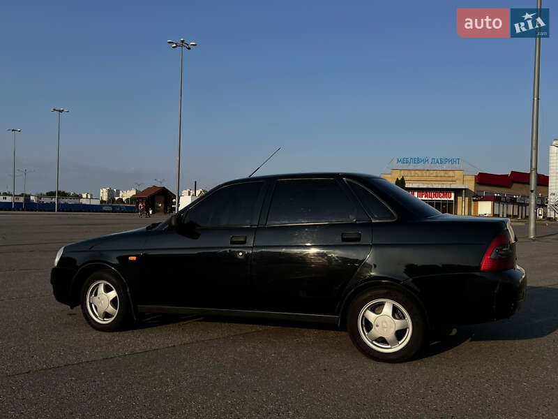 Седан ВАЗ / Lada 2170 Priora 2010 в Харькове