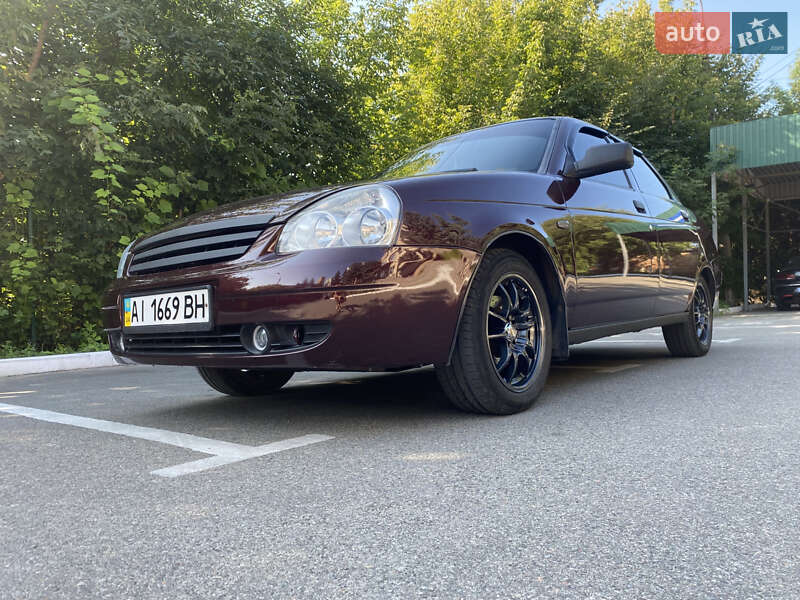 Седан ВАЗ / Lada 2170 Priora 2008 в Вышгороде