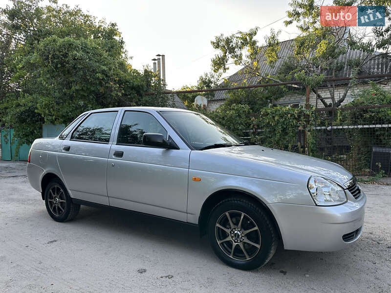 Седан ВАЗ / Lada 2170 Priora 2008 в Запорожье