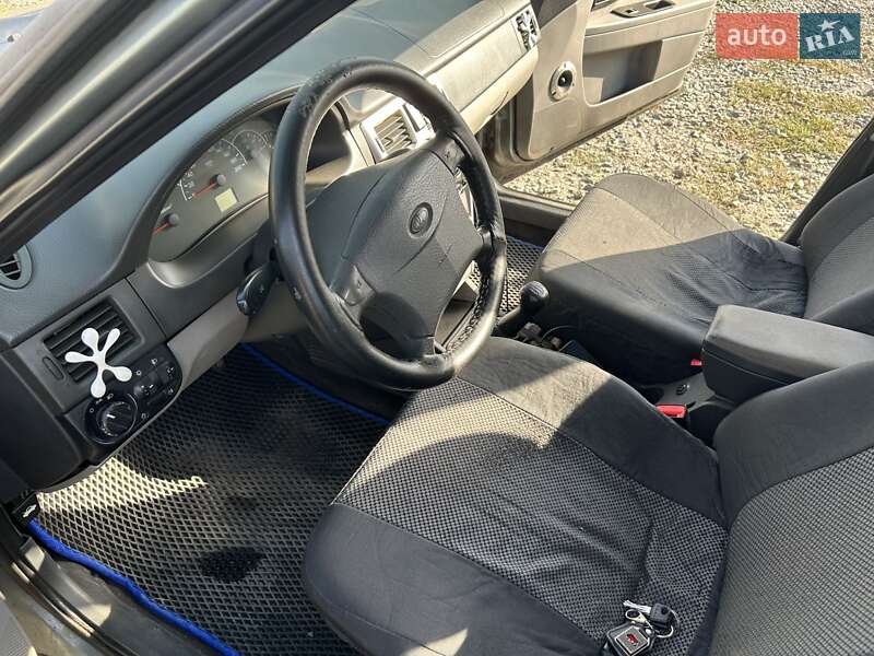 Седан ВАЗ / Lada 2170 Priora 2007 в Киеве