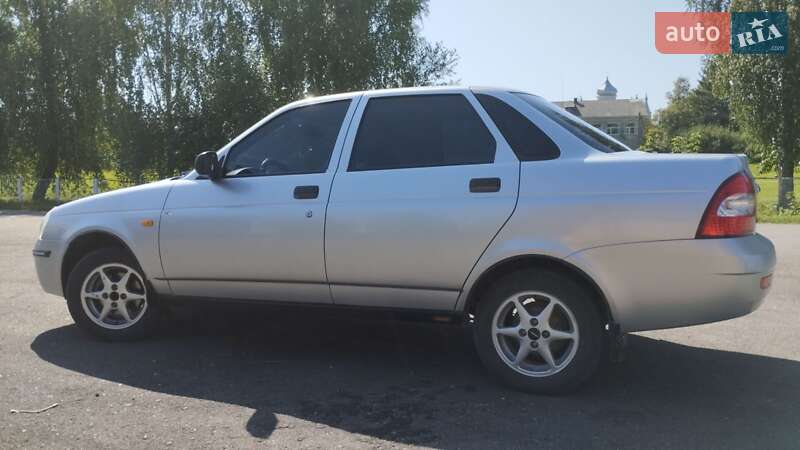Седан ВАЗ / Lada 2170 Priora 2010 в Красилові фото 9 Седан ВАЗ / Lada 2170 Priora 2010 в Красилові