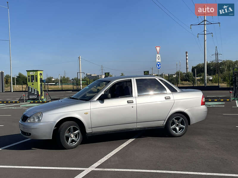 Седан ВАЗ / Lada 2170 Priora 2007 в Чернигове