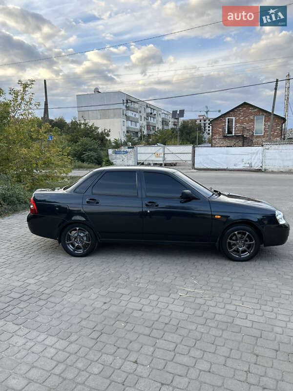 Седан ВАЗ / Lada 2170 Priora 2008 в Павлограде