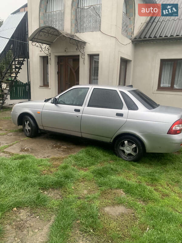 Седан ВАЗ / Lada 2170 Priora 2008 в Черновцах