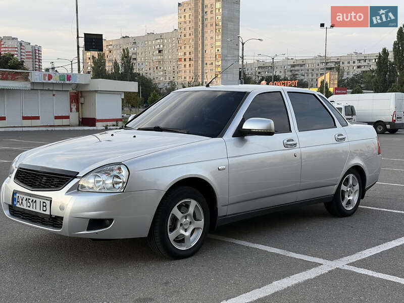 Седан ВАЗ / Lada 2170 Priora 2013 в Харькове