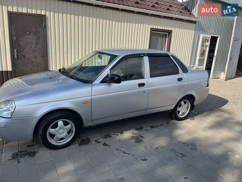 Седан ВАЗ / Lada 2170 Priora 2008 в Снігурівці
