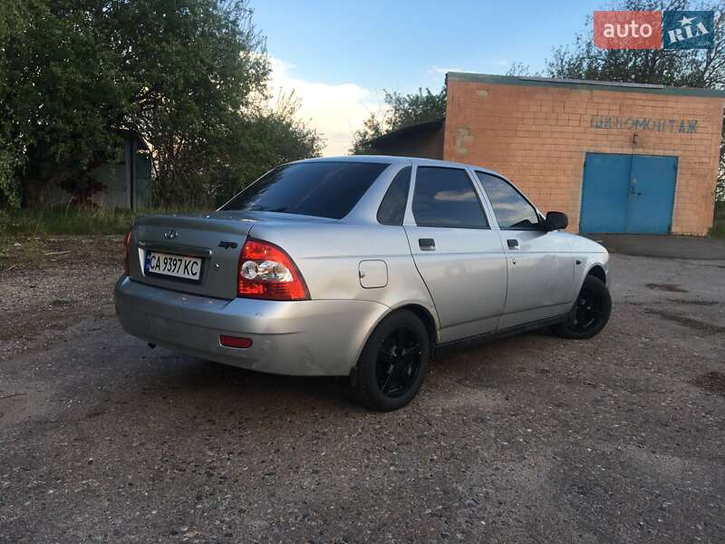 Седан ВАЗ / Lada 2170 Priora 2008 в Чернобае фото 8 Седан ВАЗ / Lada 2170 Priora 2008 в Чернобае