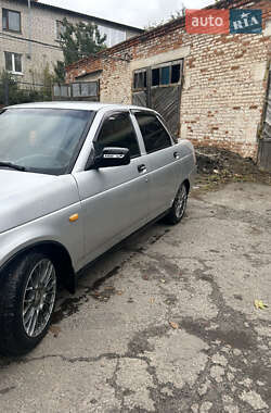 Седан ВАЗ 2170 Priora 2009 в  фото 2 Седан ВАЗ 2170 Priora 2009 в