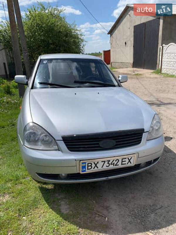 Седан ВАЗ / Lada 2170 Priora 2007 в Полонному