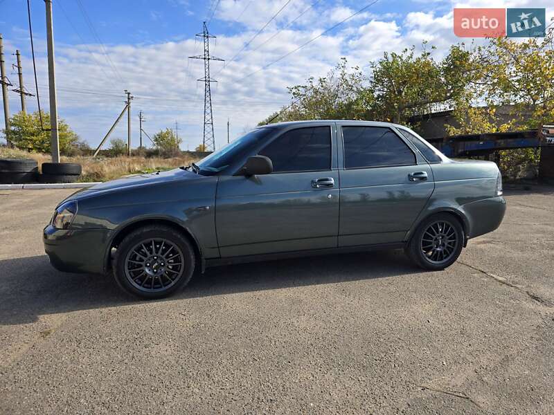 Седан ВАЗ / Lada 2170 Priora 2011 в Николаеве фото 8 Седан ВАЗ / Lada 2170 Priora 2011 в Николаеве