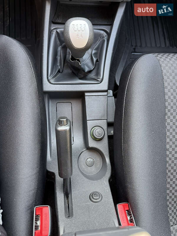 Седан ВАЗ / Lada 2170 Priora 2011 в Харкові фото 27 Седан ВАЗ / Lada 2170 Priora 2011 в Харкові