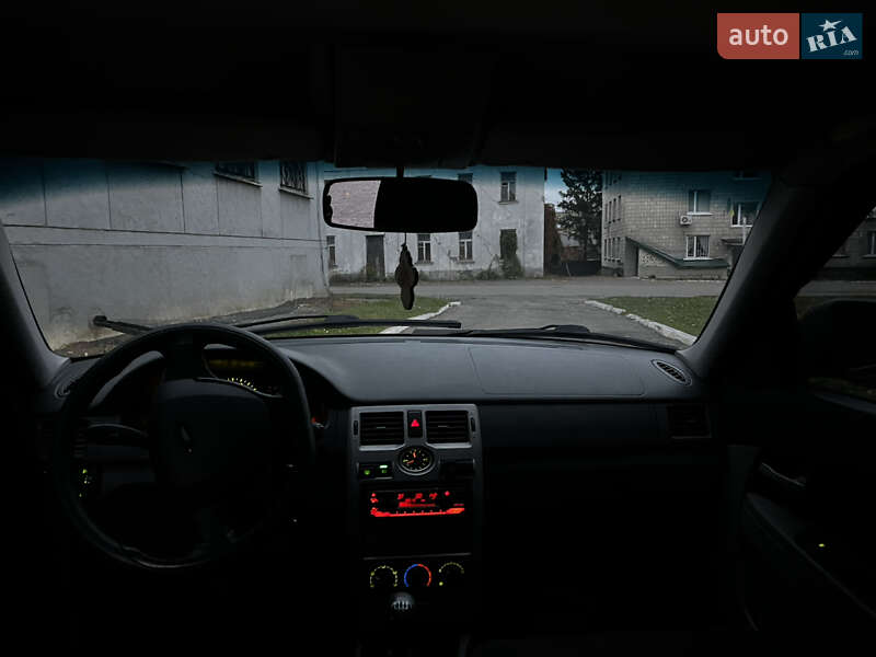 Седан ВАЗ / Lada 2170 Priora 2010 в Конотопі фото 4 Седан ВАЗ / Lada 2170 Priora 2010 в Конотопі