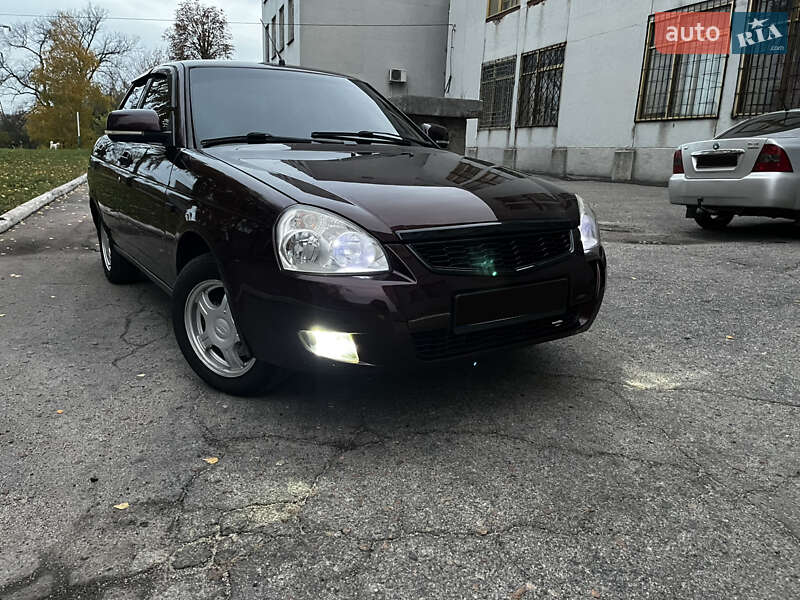 Седан ВАЗ / Lada 2170 Priora 2010 в Конотопі фото 5 Седан ВАЗ / Lada 2170 Priora 2010 в Конотопі