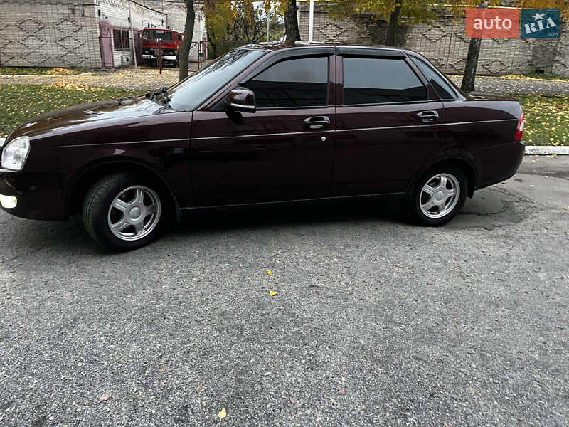 Седан ВАЗ / Lada 2170 Priora 2010 в Конотопі фото 11 Седан ВАЗ / Lada 2170 Priora 2010 в Конотопі