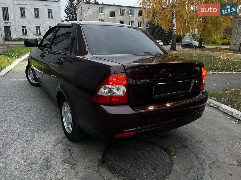 Седан ВАЗ / Lada 2170 Priora 2010 в Конотопі фото 12 Седан ВАЗ / Lada 2170 Priora 2010 в Конотопі