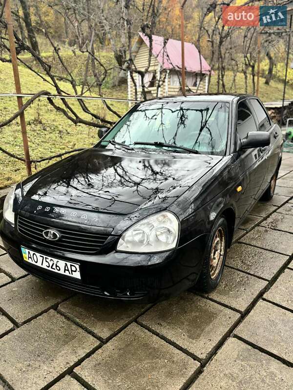 Седан ВАЗ / Lada 2170 Priora 2008 в Тячеве