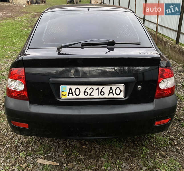 Седан ВАЗ / Lada 2170 Priora 2008 в Ужгороді фото 4 Седан ВАЗ / Lada 2170 Priora 2008 в Ужгороді