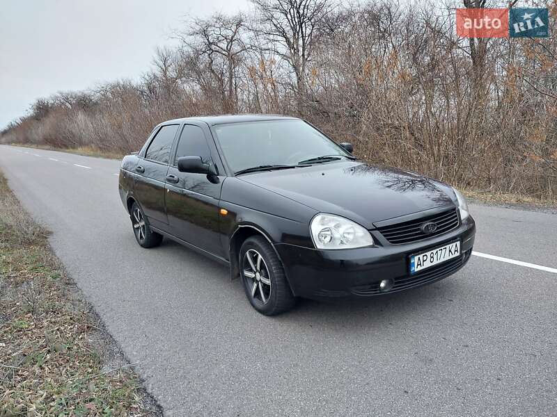 Седан ВАЗ / Lada 2170 Priora 2008 в Новониколаевке фото 8 Седан ВАЗ / Lada 2170 Priora 2008 в Новониколаевке