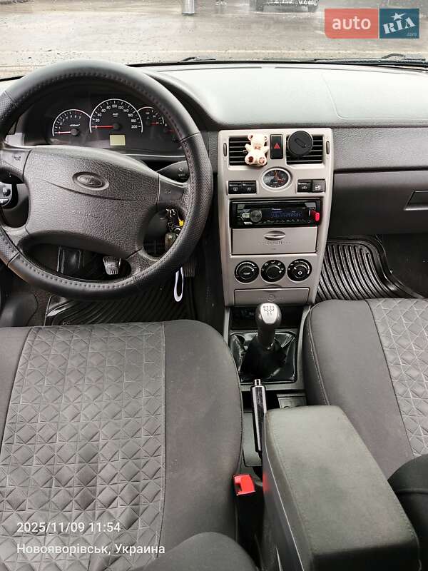 Седан ВАЗ / Lada 2170 Priora 2011 в Львове фото 10 Седан ВАЗ / Lada 2170 Priora 2011 в Львове