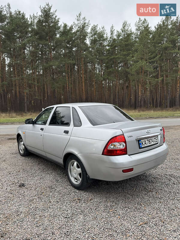 Седан ВАЗ / Lada 2170 Priora 2008 в Ирпене