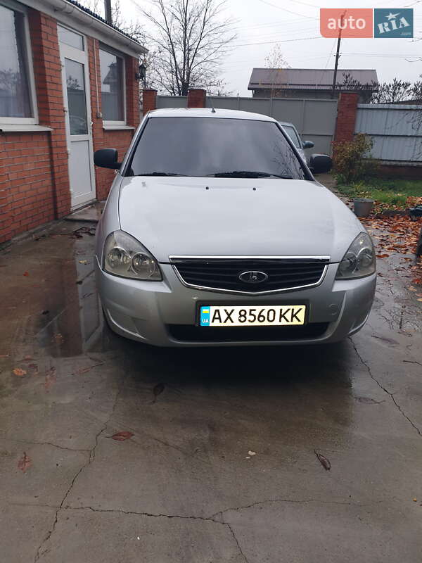 Седан ВАЗ / Lada 2170 Priora 2012 в Долинській