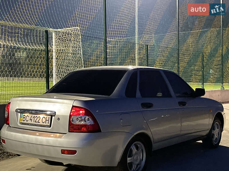 Седан ВАЗ / Lada 2170 Priora 2010 в Львове фото 27 Седан ВАЗ / Lada 2170 Priora 2010 в Львове