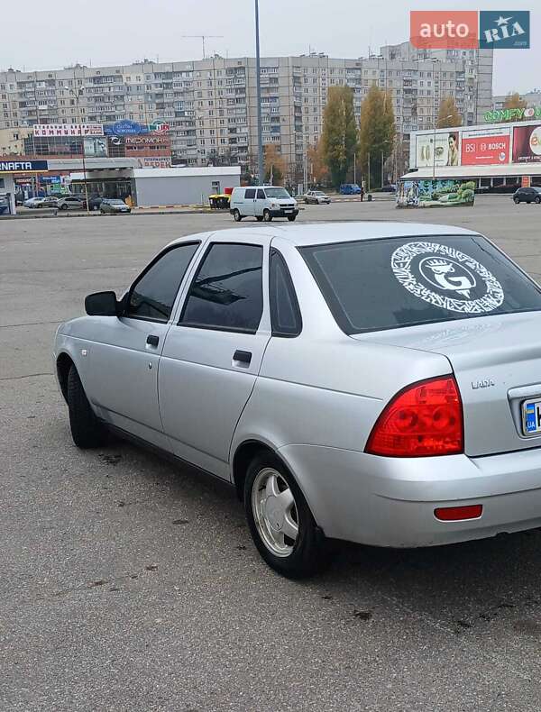 Седан ВАЗ / Lada 2170 Priora 2007 в Кривому Розі фото 6 Седан ВАЗ / Lada 2170 Priora 2007 в Кривому Розі