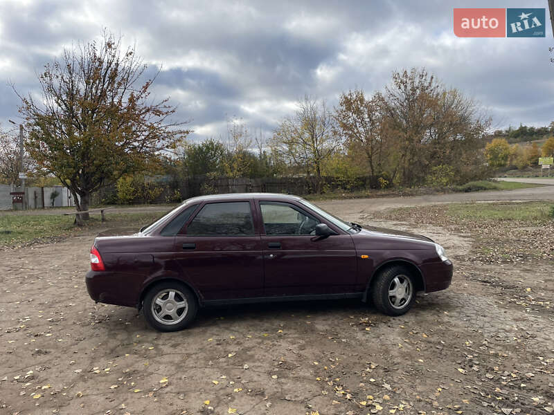 Седан ВАЗ / Lada 2170 Priora 2011 в Полтаві