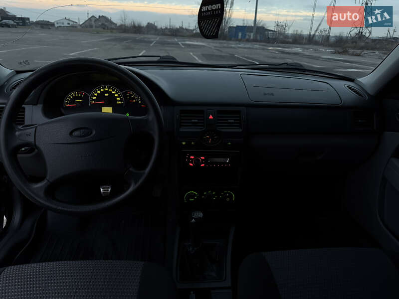 Седан ВАЗ / Lada 2170 Priora 2010 в Миколаєві