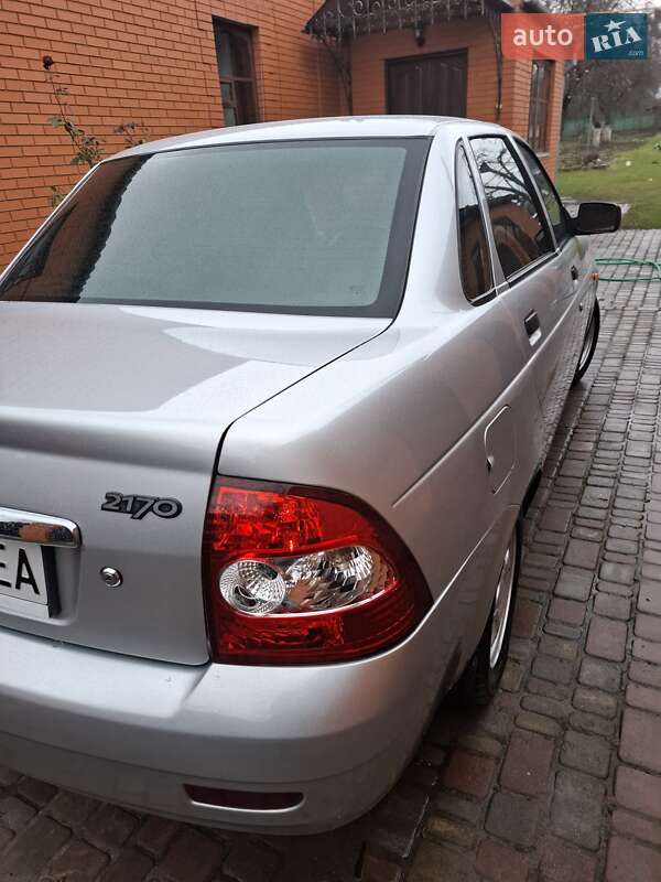 Седан ВАЗ / Lada 2170 Priora 2008 в Ромнах