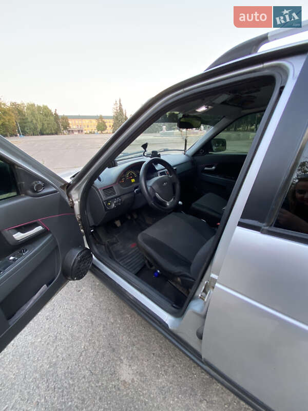 Универсал ВАЗ / Lada 2171 Priora 2012 в Лозовой