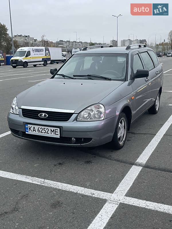 Універсал ВАЗ / Lada 2171 Priora 2010 в Києві