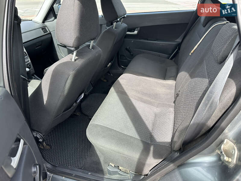 Универсал ВАЗ / Lada 2171 Priora 2012 в Киеве фото 38 Универсал ВАЗ / Lada 2171 Priora 2012 в Киеве