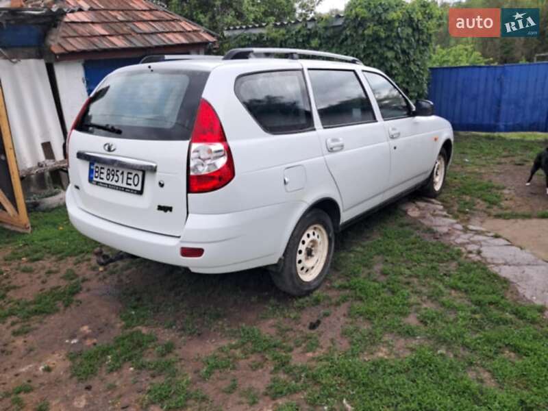 Универсал ВАЗ 2171 Priora 2012 в 