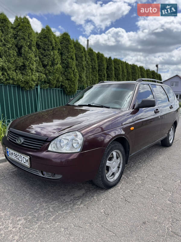 Универсал ВАЗ / Lada 2171 Priora 2011 в Попельне