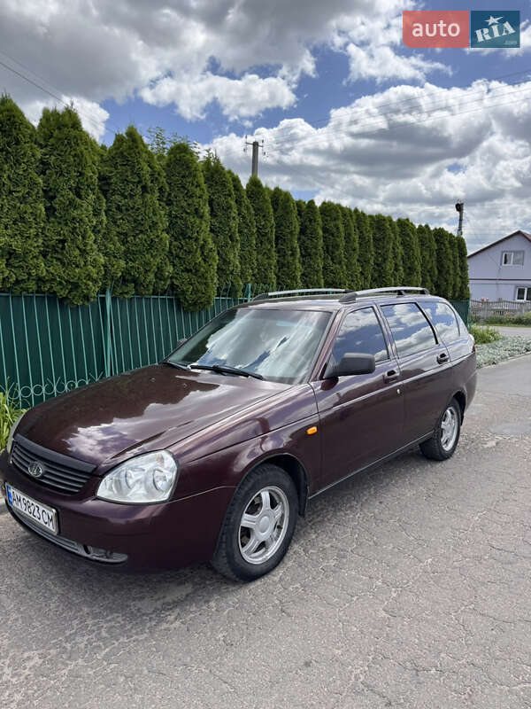 Универсал ВАЗ / Lada 2171 Priora 2011 в Попельне