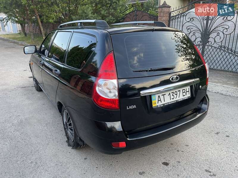 Универсал ВАЗ / Lada 2171 Priora 2012 в Ровно