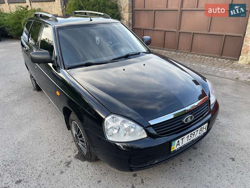 Универсал ВАЗ / Lada 2171 Priora 2012 в Ровно