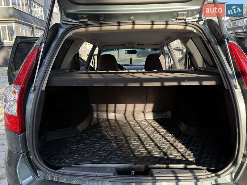 Універсал ВАЗ / Lada 2171 Priora 2011 в Охтирці