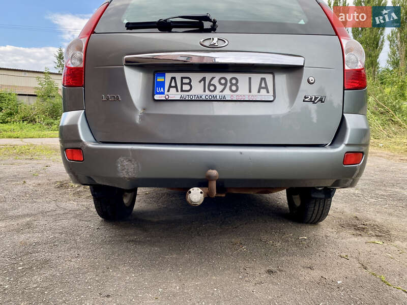 Универсал ВАЗ / Lada 2171 Priora 2011 в Хмельнике