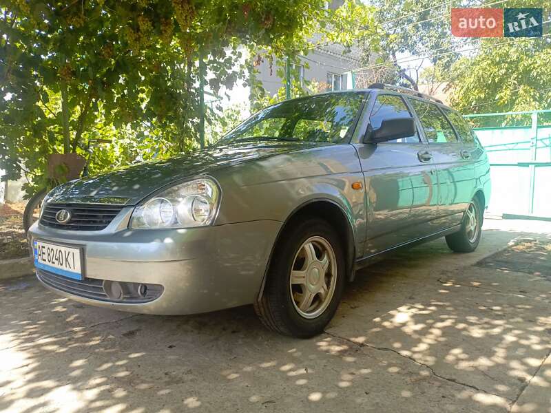 Универсал ВАЗ / Lada 2171 Priora 2011 в Подгородном
