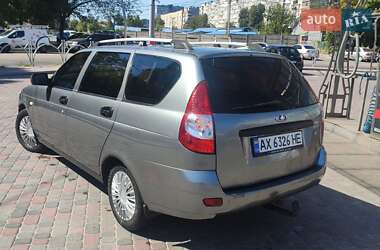 Универсал ВАЗ 2171 Priora 2011 в 