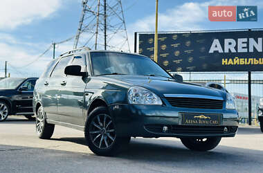 Универсал ВАЗ 2171 Priora 2011 в 