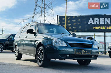 Универсал ВАЗ 2171 Priora 2011 в 