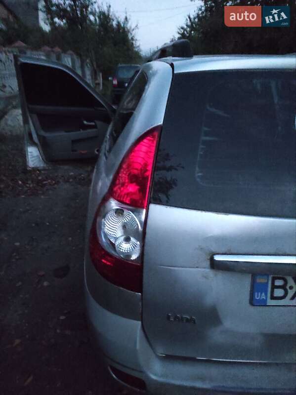 Универсал ВАЗ / Lada 2171 Priora 2011 в Староконстантинове