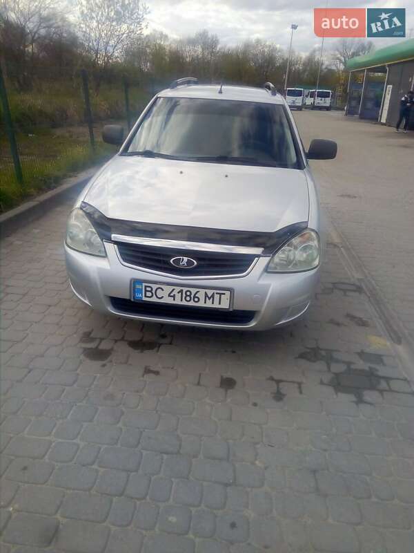 Универсал ВАЗ / Lada 2171 Priora 2013 в Дрогобыче
