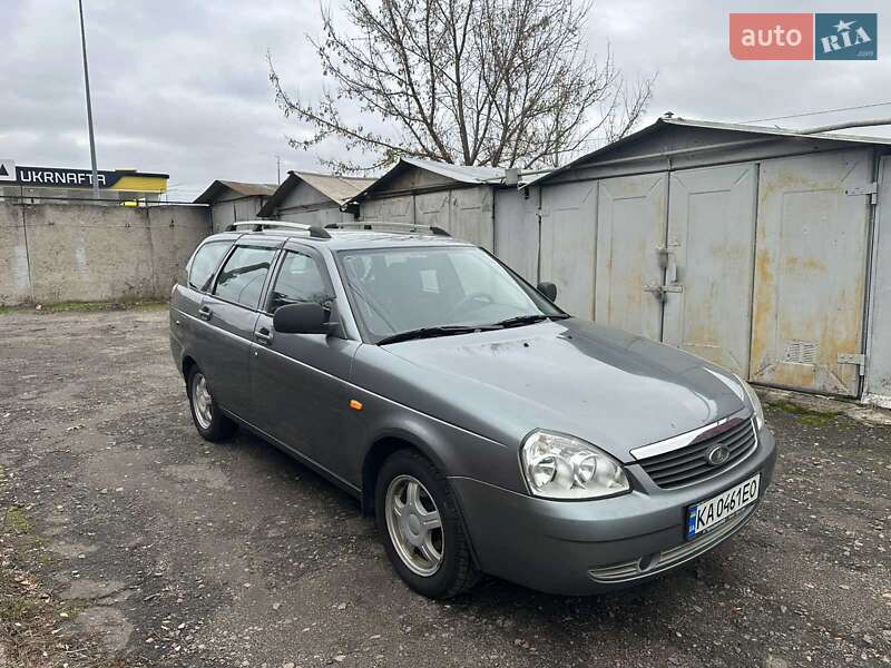 Универсал ВАЗ / Lada 2171 Priora 2011 в Киеве