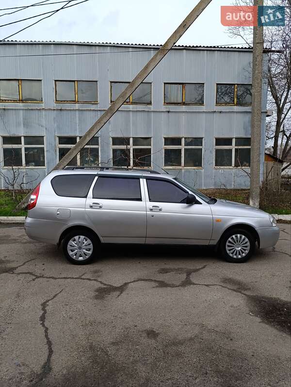Универсал ВАЗ / Lada 2171 Priora 2011 в Первомайске