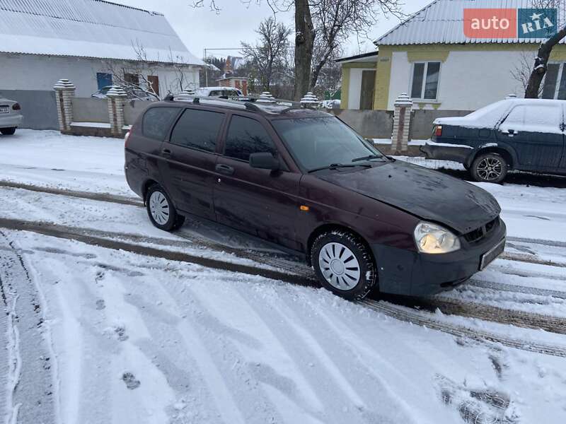 ВАЗ / Lada 2171 Priora 2010 ВАЗ / Lada 2171 Priora 2010